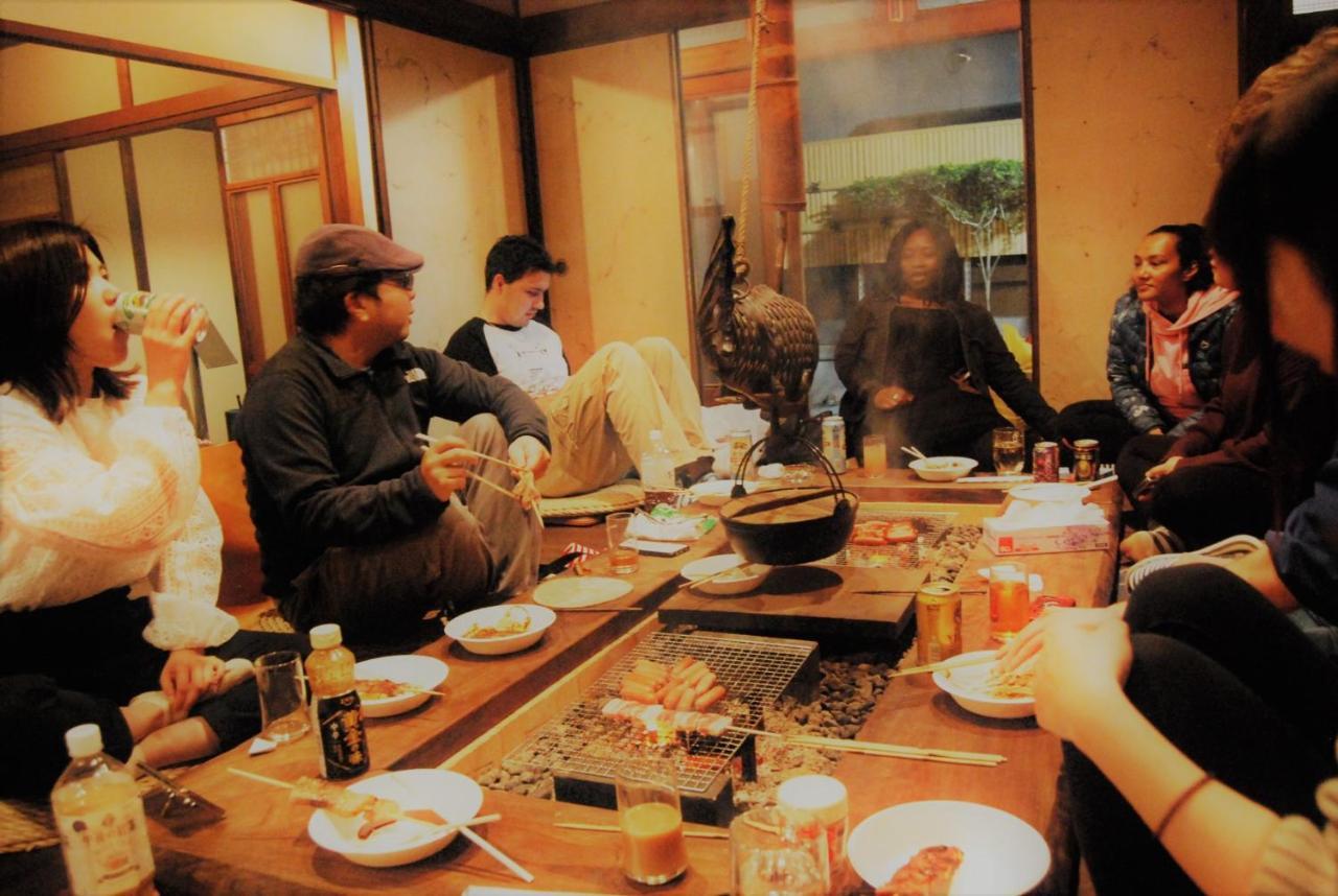 Guesthouse Omoya--全個室--囲炉裏のぬくもりと共にグループの絆を深める古民家宿でゆっくりとした時間を-6名部屋-6名部屋-8名部屋--最大20名-ペット同伴可は一室のみ- ماتسوياما المظهر الخارجي الصورة